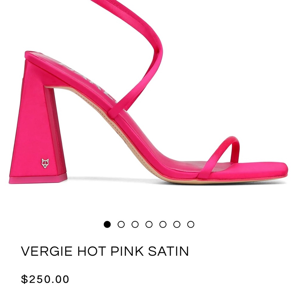 Hoy pink heels 💓